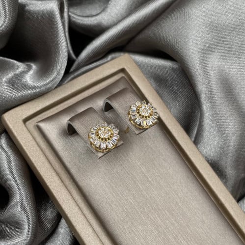 حلق ذهب أصفر عيار 18