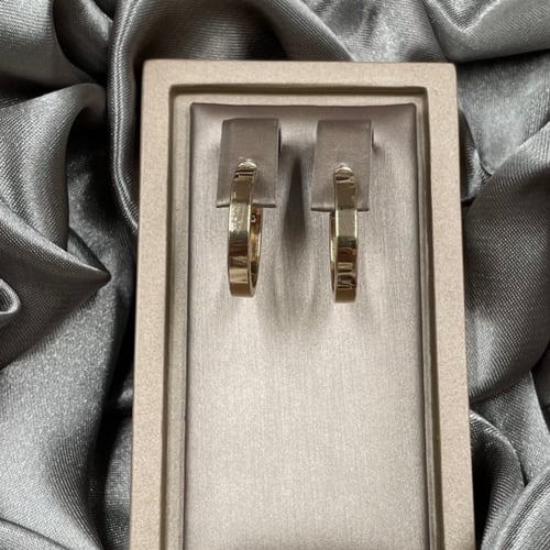 حلق ذهب أصفر عيار 18