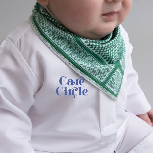 طقم اليوم الوطني | ثوب و مريلة و سبحة