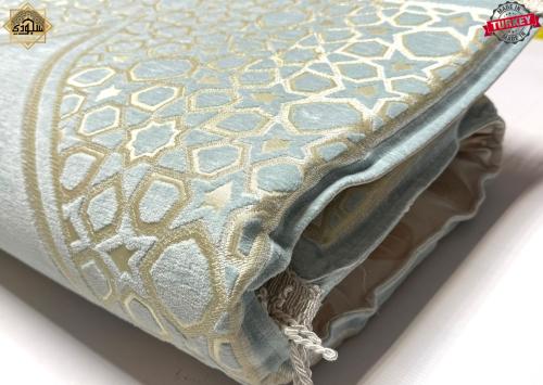 سجادة صلاة طبية شانيل ملكي ( سجادة ذكية )