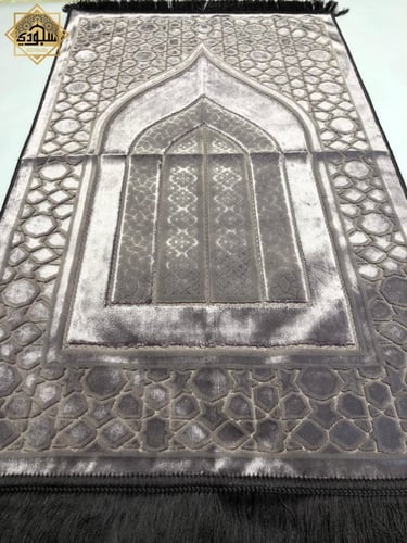 سجادة كالحرير فاخرة - بني