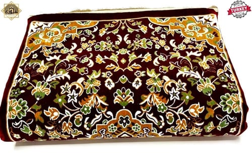 سجادة الروضة الشريفة حريرية ( نبيتي )