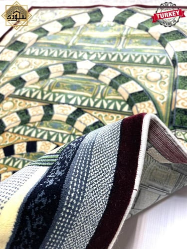 سجادة صلاة حريرية المدينة - تركية (أسود)