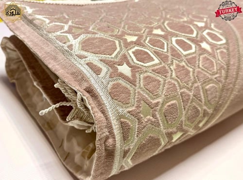 سجادة صلاة طبية شانيل تركي ملكي | كاشمير | سجادة ذ...