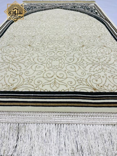 سجادة المحراب الجديدة (أبيض 4 ملم)
