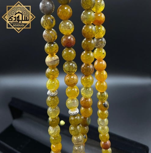 سبحة الألوان (99 أحجار العقيق بعروق كالثلج)