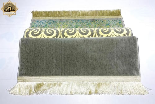 سجادة زخارف جميلة فاخرة (سميكة 8 ملم)