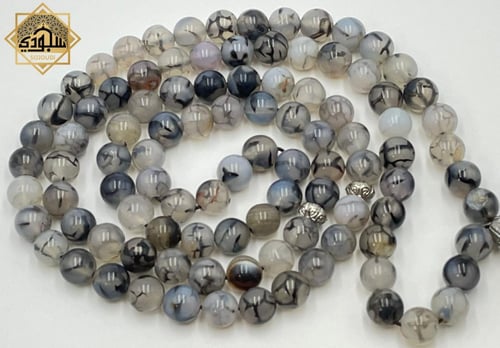 سبحة الألوان (99 أحجار العقيق نادرة بعروق سوداء)