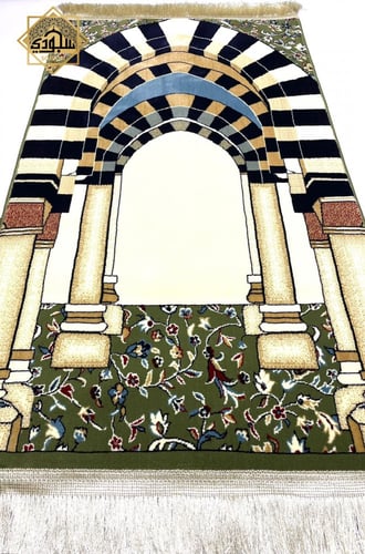 سجادة الروضة الشريفة (سميكة 8 ملم - 120 سم )