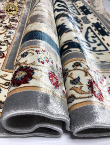 سجادة المحراب حرير - ناعمة و فاخرة (رمادي)