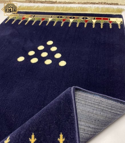 سجادة زخارف جميلة فاخرة (سميكة 9 ملم)