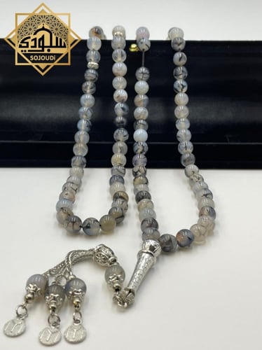 سبحة الألوان (99 أحجار العقيق نادرة بعروق سوداء)