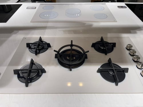 سطح 90 سم 5 عيون غاز سيراميك ملكي ابيض البا AS EN9...