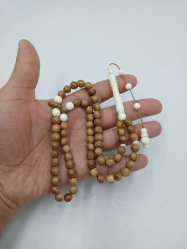 سبحه كوك مع عظم