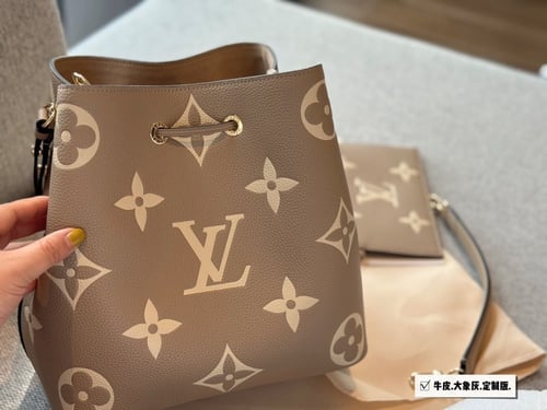 Lv|26x18cm|Wbox
