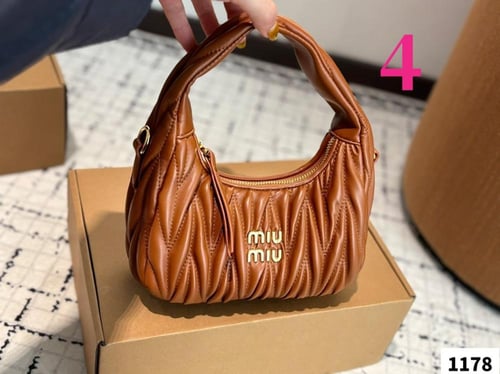 Miumiu399|Wbox|21*13