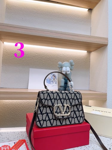 Valentino”26*16” W box