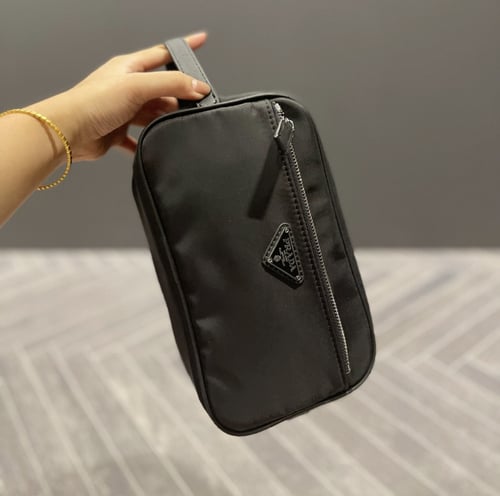 PRADA pouch(Men)
