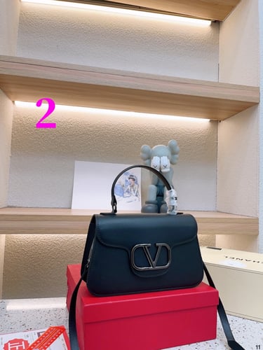 Valentino”26*16” W box