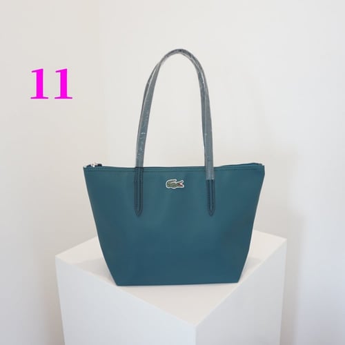 حقيبة لاكوست ميديم بقية الالوان