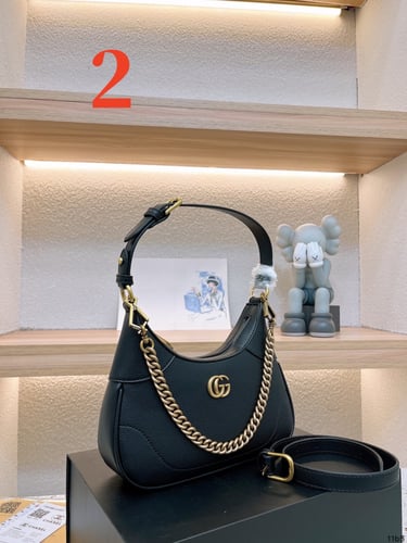 Gucci”*25*12.5” W box