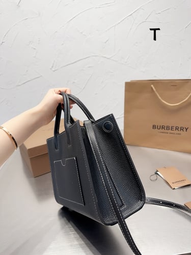 Burberry(37*21)WBOX