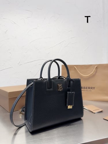 Burberry(37*21)WBOX