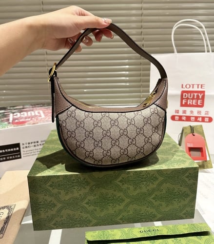 Gucci”21*13”Wbox