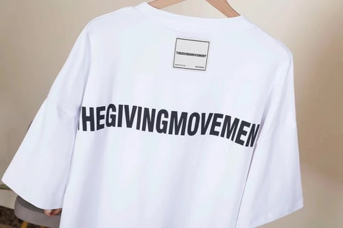 THEGIVINGMOVMENT“شورت+تيشيرت"