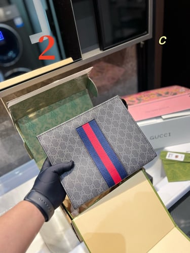 باوتشCucci”25*20” W box