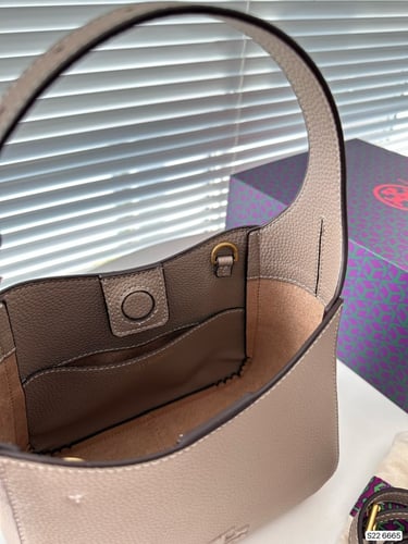 Toryburch41|24.5x17.5|Wbox