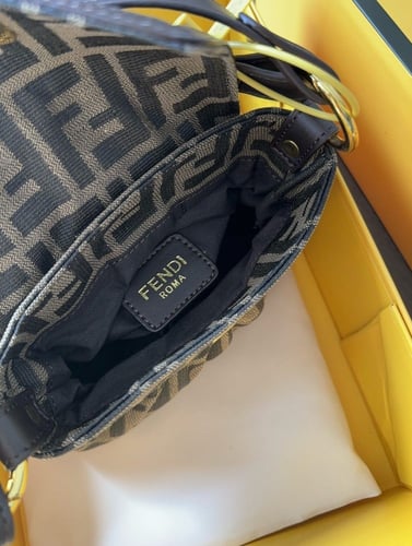 Fendi bag|20x12cm