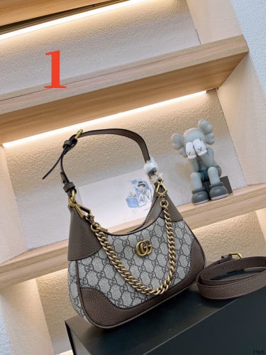 Gucci”*25*12.5” W box