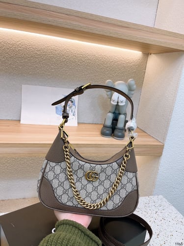 Gucci”*25*12.5” W box