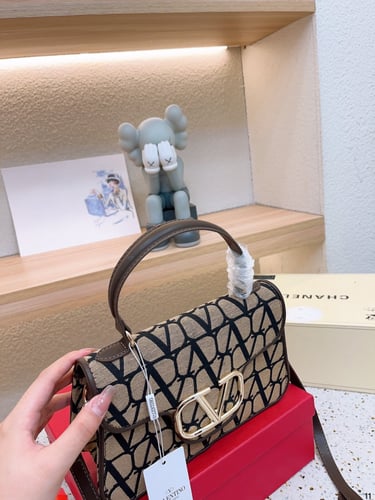 Valentino”26*16” W box