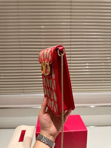 حقيبة “Valentino” 18*10cm