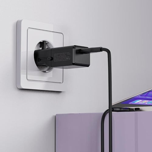 فيش سفر AceFast بمنفذ تايب سي بقوة 30 واط - اسود