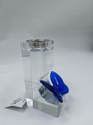 مبخرة كريستال فاخرة بتصميم فني ولمسة زجاجية زرقاء