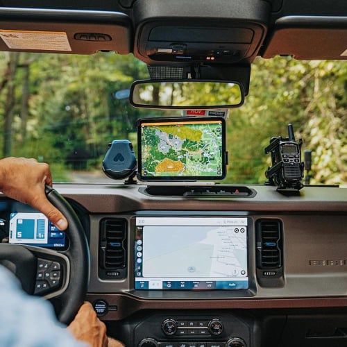 فورد برونكو - لوح تثبيت اعلى الطبلون