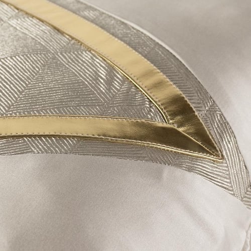 غلاف خدادية بأشرطة جلدية ذهبيه