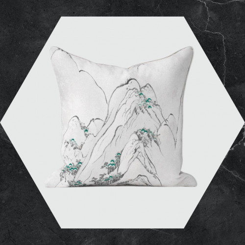 غلاف خدادية لون أبيض مطعم بتطريز