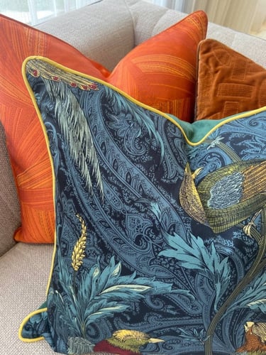 غلاف خدادية بنقوشات طبيعه