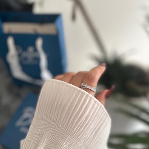 خاتم بكرستال مفتوح من الاسفل( مع كيس وعلبة الموضح...