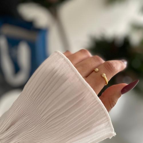 خاتم بكرستال ذهبي مفتوح من الأمام ( مع كيس وعلبة ا...