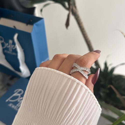 خاتم بكرستال مفتوح من الاسفل ( مع كيس وعلبة الموضح...