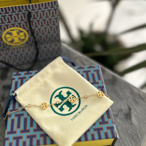 سوارة بعلامة الماركة مع كرستال