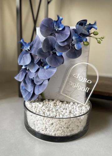 فازة ورد صناعي اوركيد