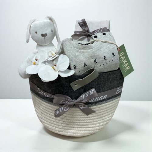 هدية مولود شتوية تيد بيكر