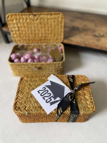 عقد تخرج ورد صناعي اطفال