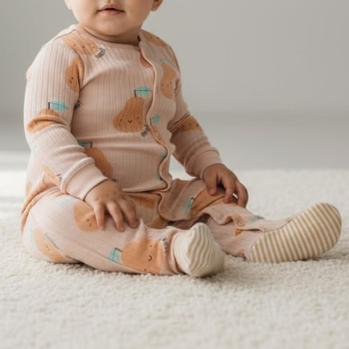 هدية مولودة عطور بيبي كلوكشن من بلانكو مع بدلة